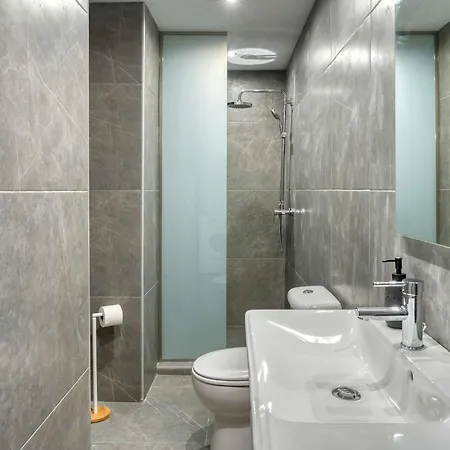 Easy Too - Steps From Kefalos Village Square Apartment *